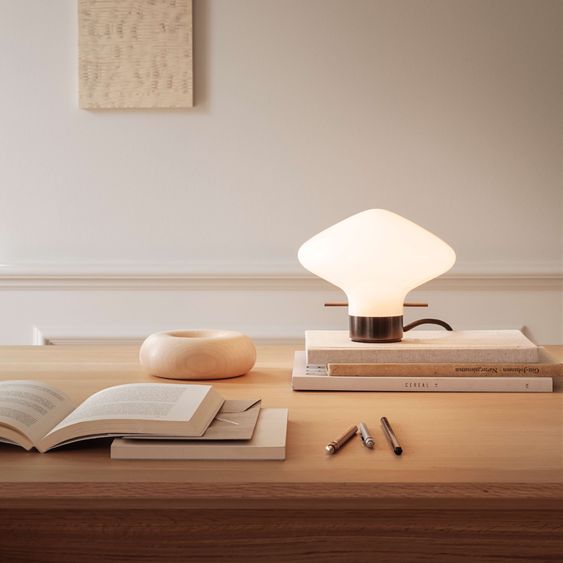 Repose Table